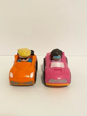 4/$20 Fisher Price Wheelies Car Little People Lot Race Boy Girl Chunky Toddler 🛑
